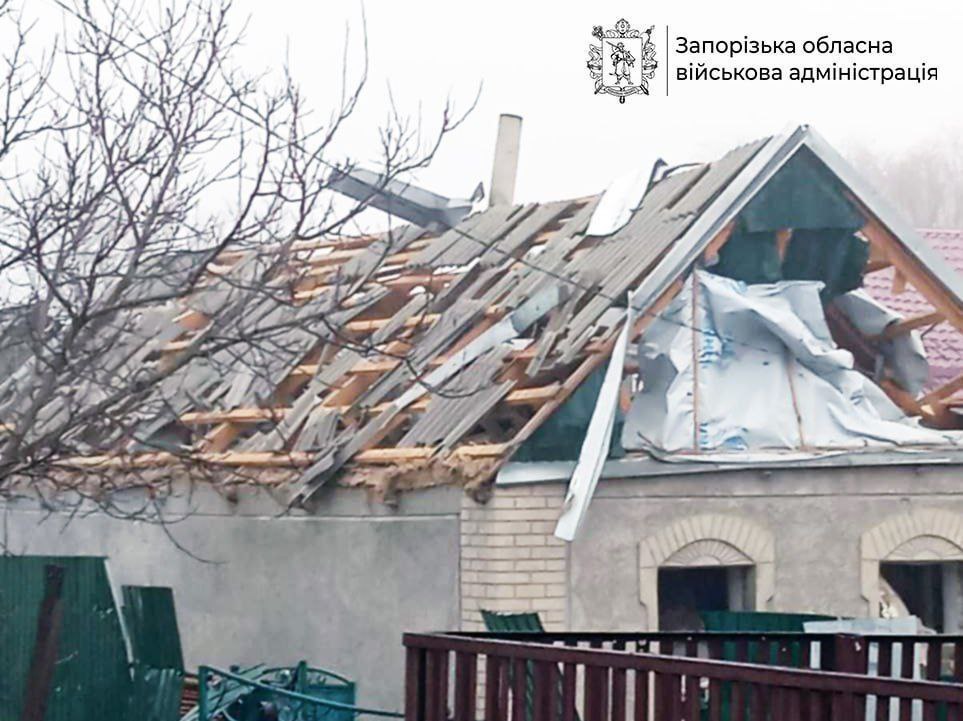 SIX INJURED IN ATTACKS ON ZAPORIZHZHIA